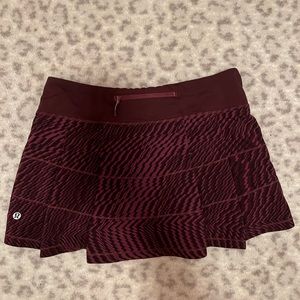 Lululemon tennis skirt Sz 6